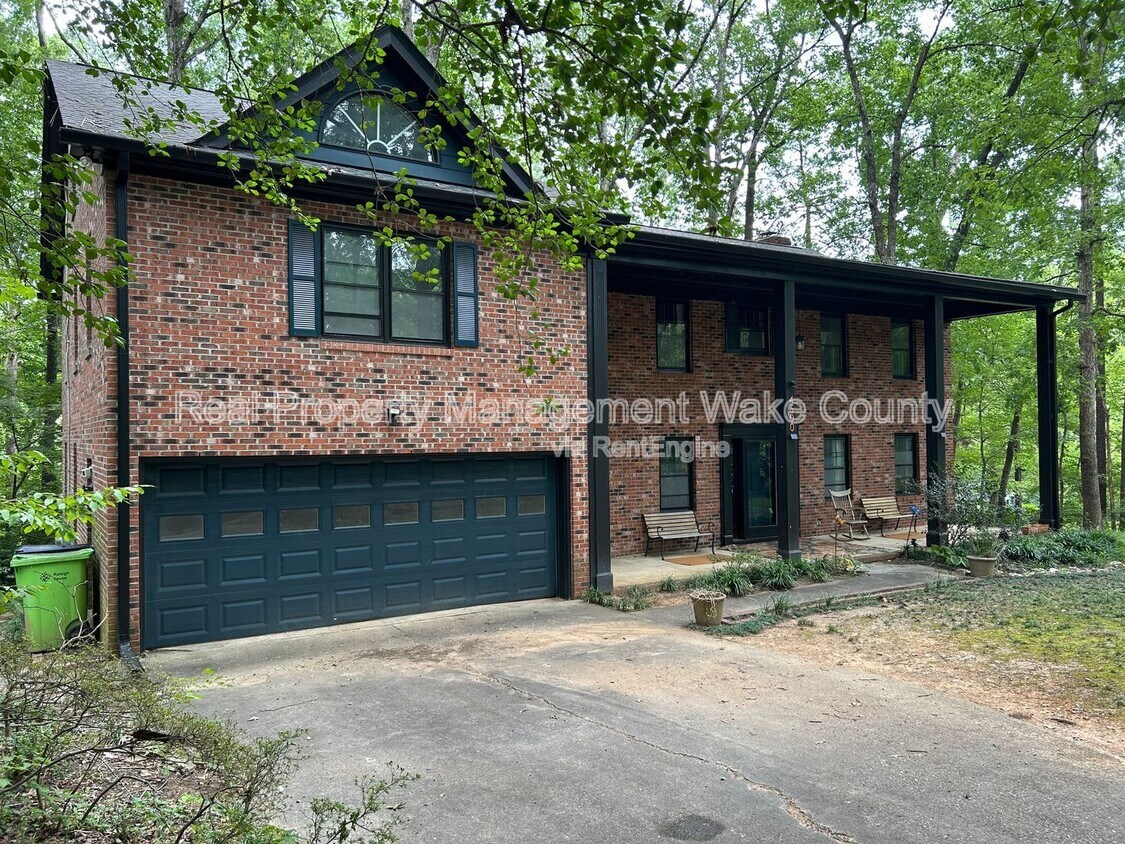Foto principal - 4500 Connell Dr