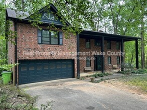 Building Photo - 4500 Connell Dr