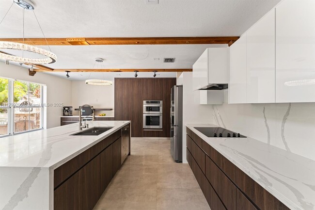 Building Photo - 15555 SW 26th Terrace