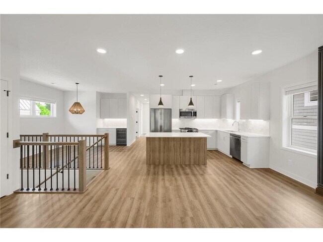 Foto del edificio - 5337 Drew Ave S