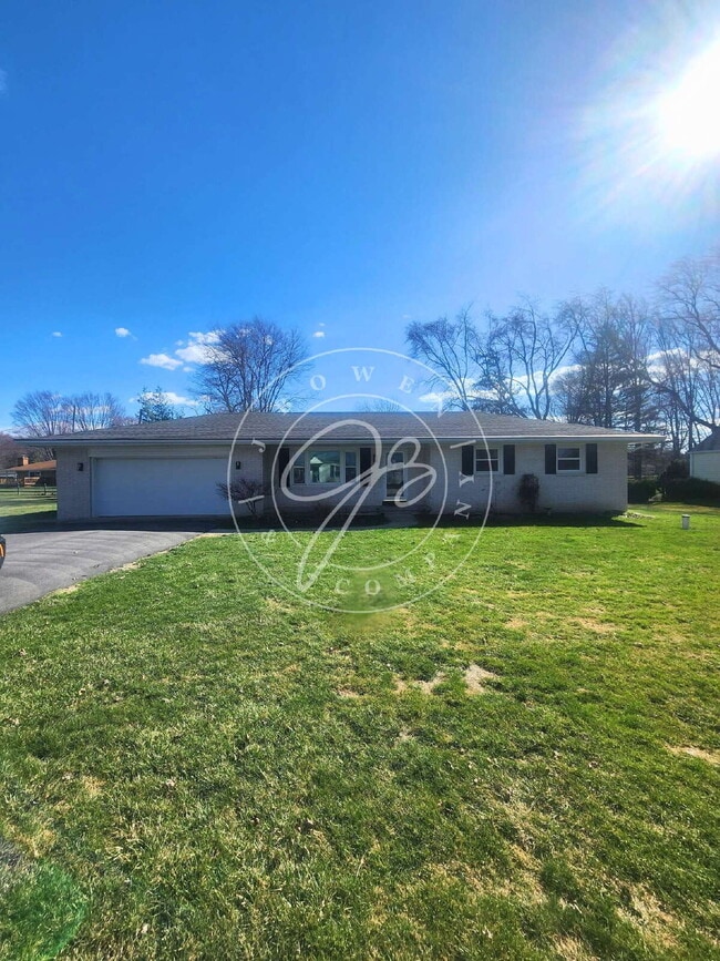 Building Photo - 5044 Jolly Dr