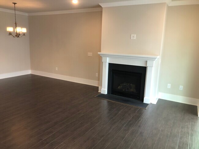 Building Photo - 10310 Sablewood Dr