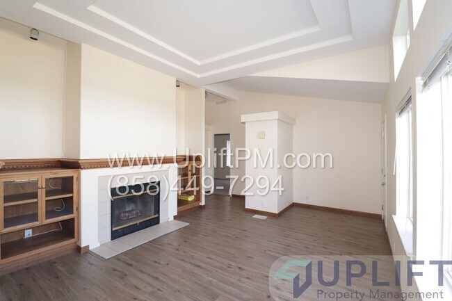 Building Photo - 3 bedroom 2.5 bathroom home in Ramona, Pre...