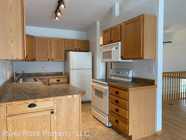 Foto del edificio - 3 br, 2 bath House - 2070 52nd St S