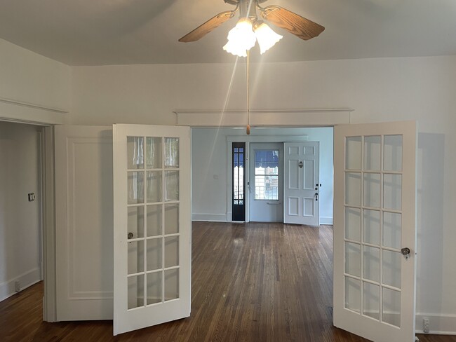 Foto del edificio - 1508 Clayton Ave