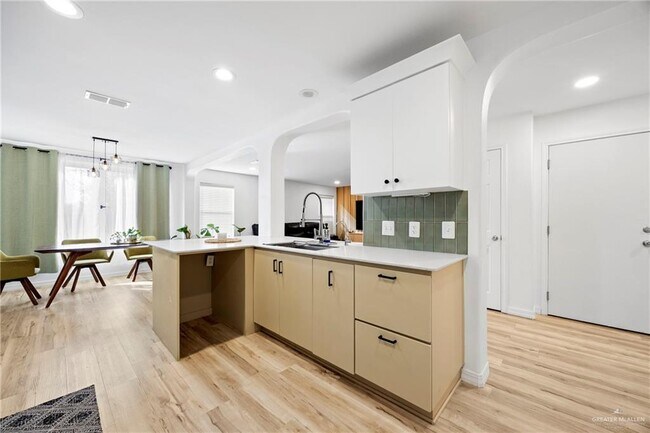 Foto del edificio - 25 Alvarado St