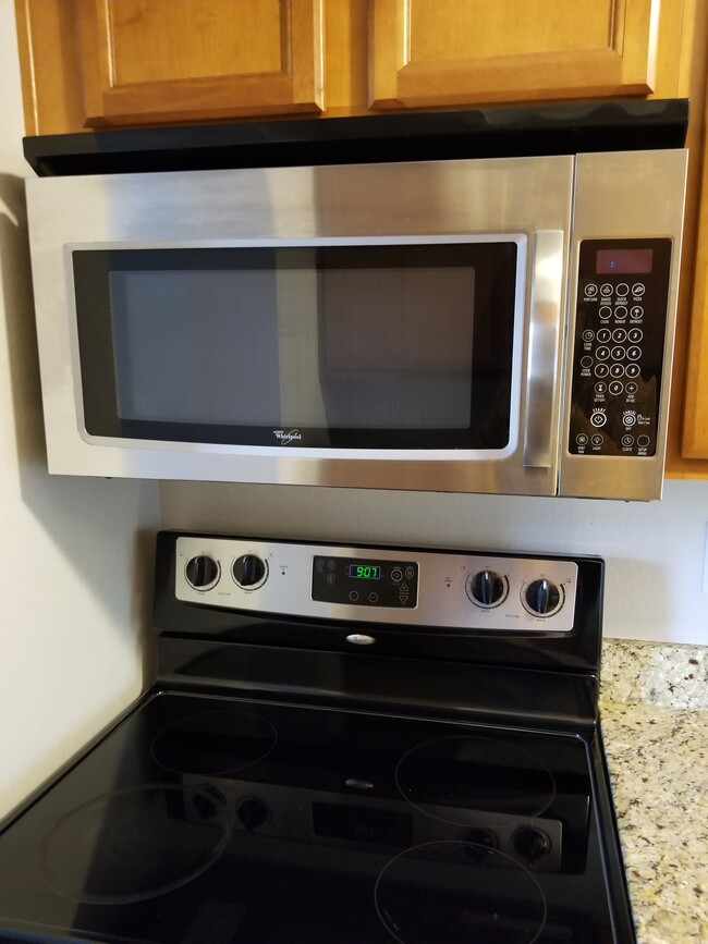 Kitchen - 126 Grandview Court