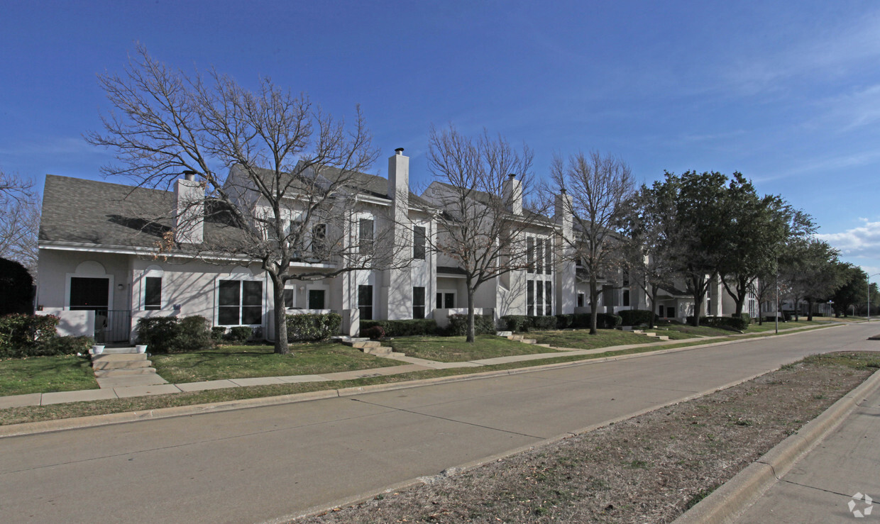 Foto principal - Palos Verdes Townhomes