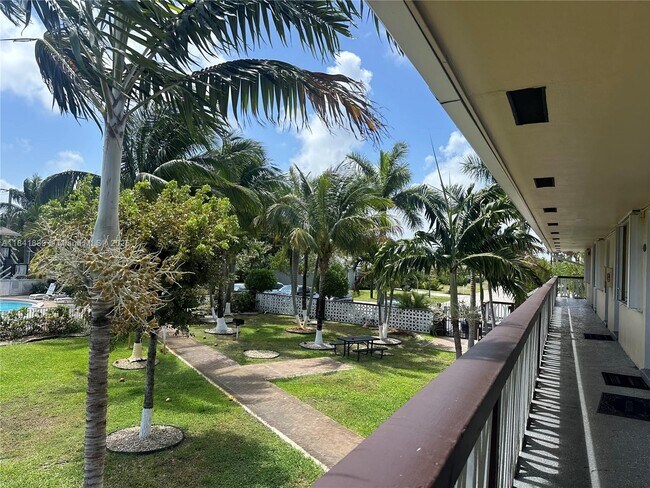 Foto del edificio - 2900 NE 17th Ave