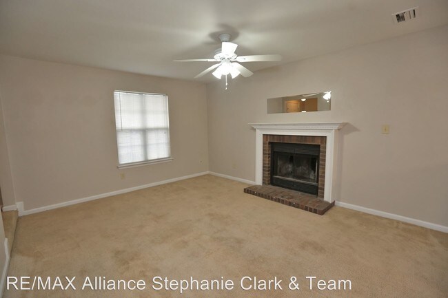 Building Photo - 3 br, 2.5 bath House - 722 Huntly Drive