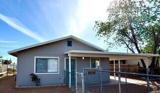 Building Photo - 3675 E Robin Ln