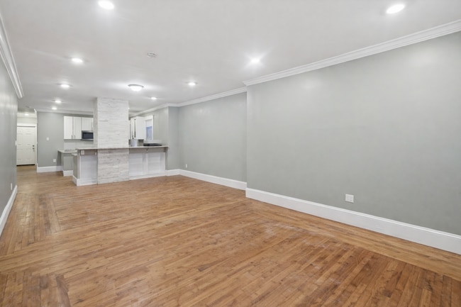 Building Photo - 131 Providence St