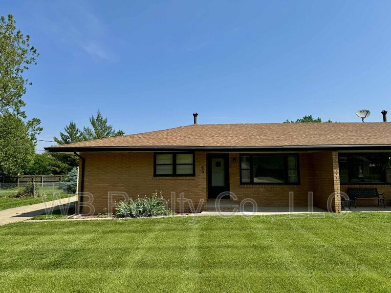 Primary Photo - 45 Northview Dr