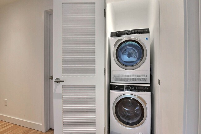 Photo du bâtiment - 3195 Av. Van Horne