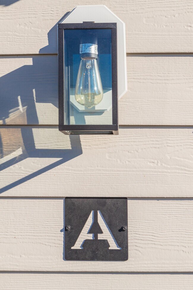 Foto del edificio - 3930 St Marys - A St