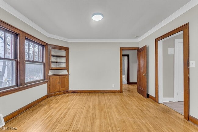 Foto del edificio - 1530 E 214th St