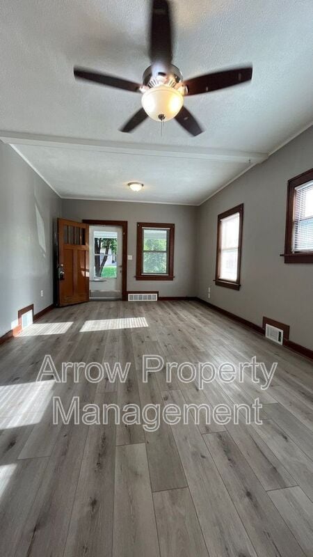 Building Photo - 4017 F St