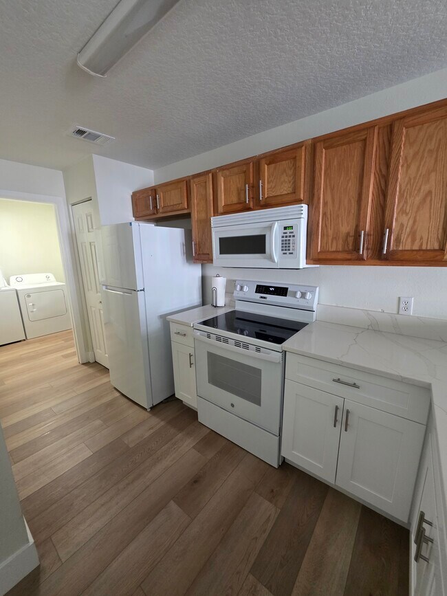 Foto del edificio - 512 13th Pl