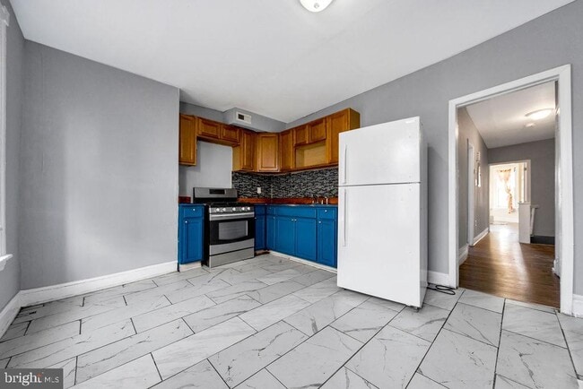 Building Photo - 6164 Delancey St