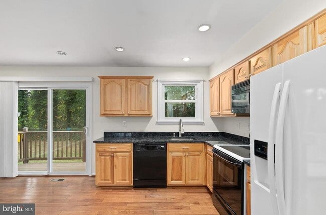 Foto del edificio - 7660 Turnbrook Dr