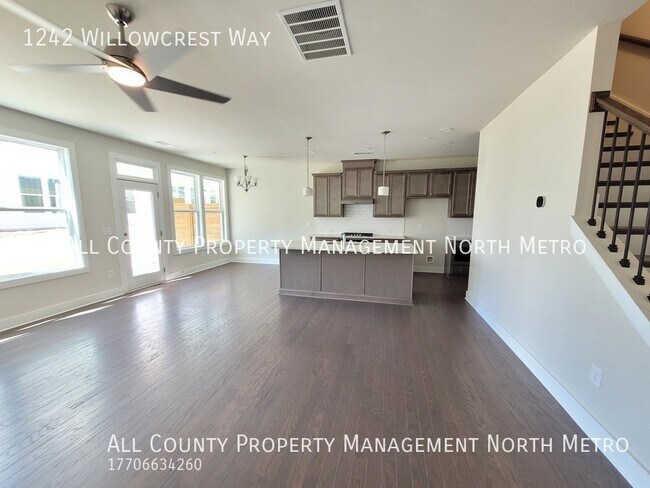 Building Photo - New Construction Cumming 4BR/3.5BA Townhom...
