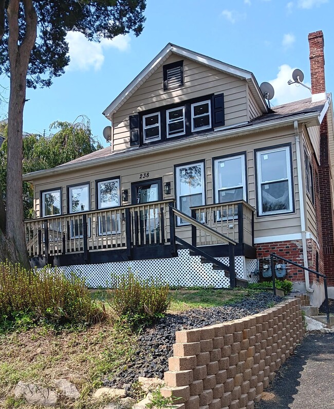 Building Photo - 238 Penn Blvd