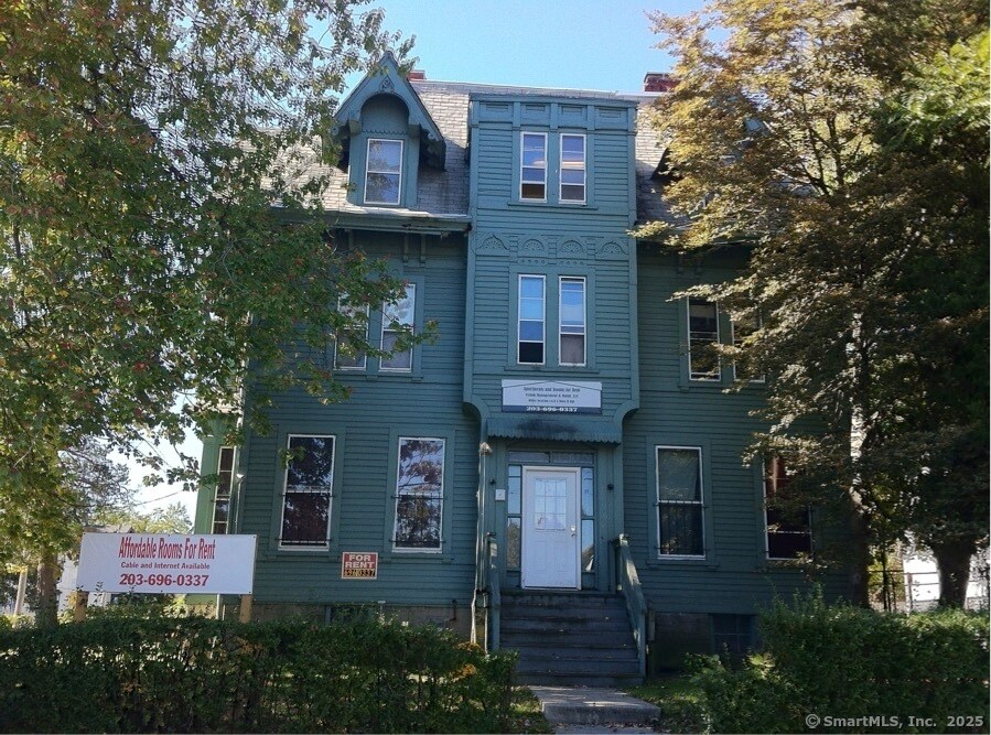 Primary Photo - 789 Park Ave