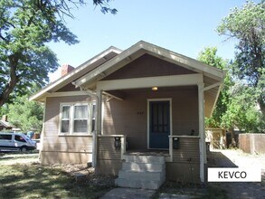 Building Photo - 827 Remington St