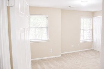 Building Photo - 2814 Silver Bend Ln