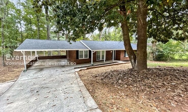 Building Photo - 2507 Dawn Dr