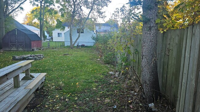 Foto del edificio - 3901 Herrick St