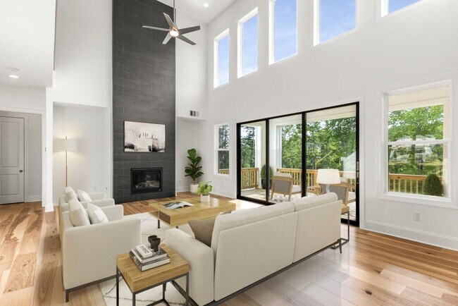 Foto del edificio - 4039 Tallow Pl