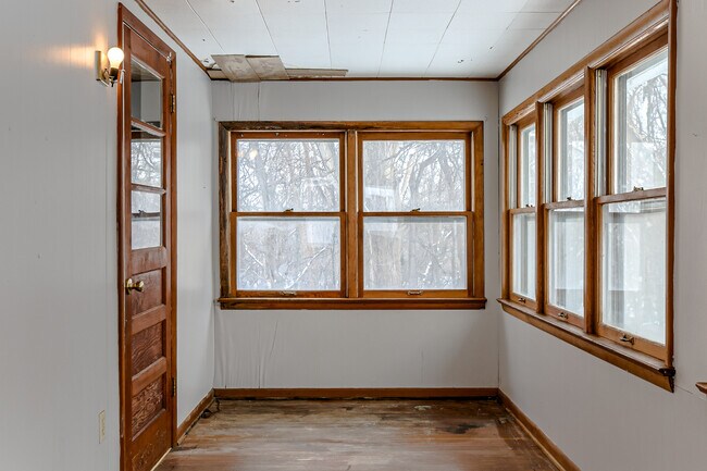 Building Photo - 6920 S 20th St
