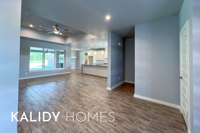 Building Photo - 214 Olde Ml Ct