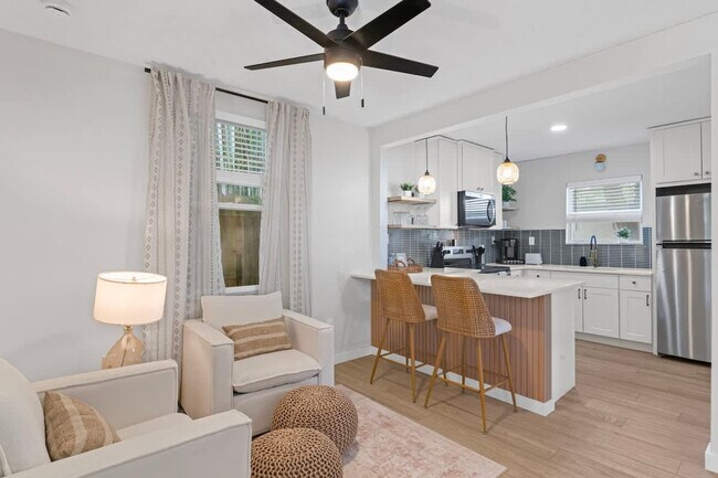 Foto del edificio - 138 1/2 Oneida Street-SI ID1578396P