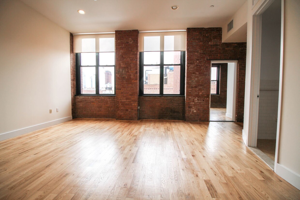 Foto principal - 500 Driggs Ave