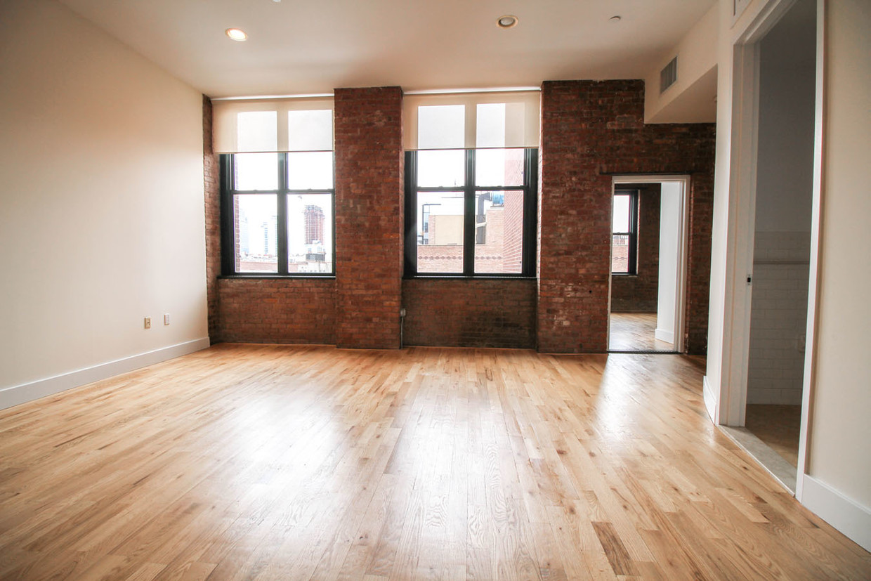 Primary Photo - 500 Driggs Ave