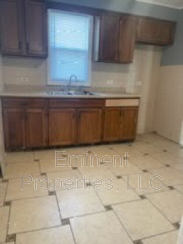 Building Photo - 9257 S Peoria St