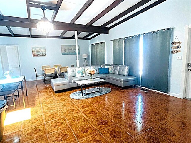 Foto del edificio - 113 174th Ave E