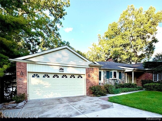 Building Photo - 1448 Inwoods Cir