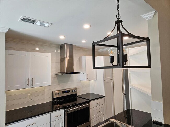 Foto del edificio - 2209 Singletree Ave