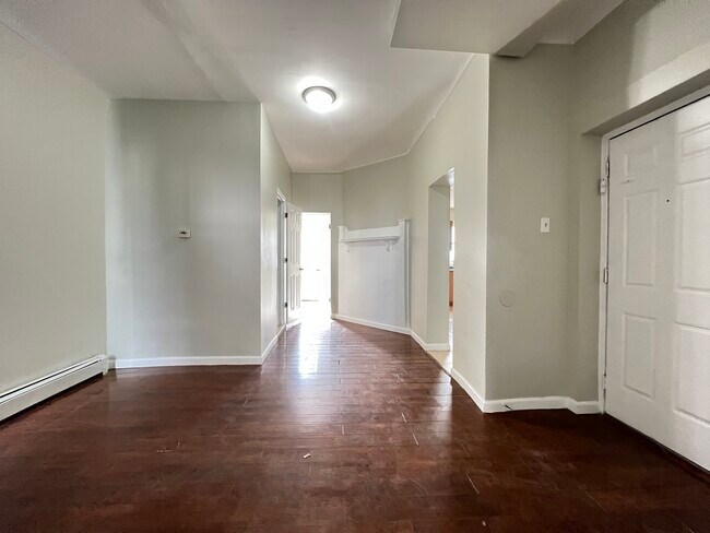 Building Photo - 46 2nd Ave