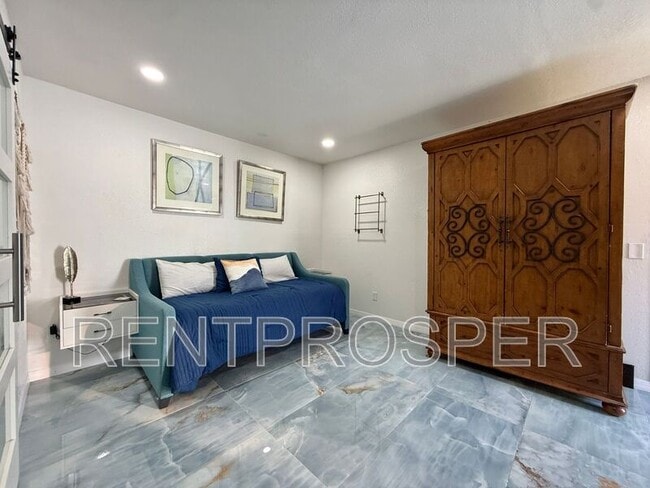 Photo - 628 Riverwoods Cir House