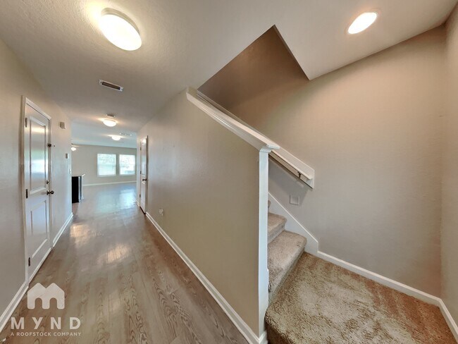 Foto del edificio - 752 Henley Ct