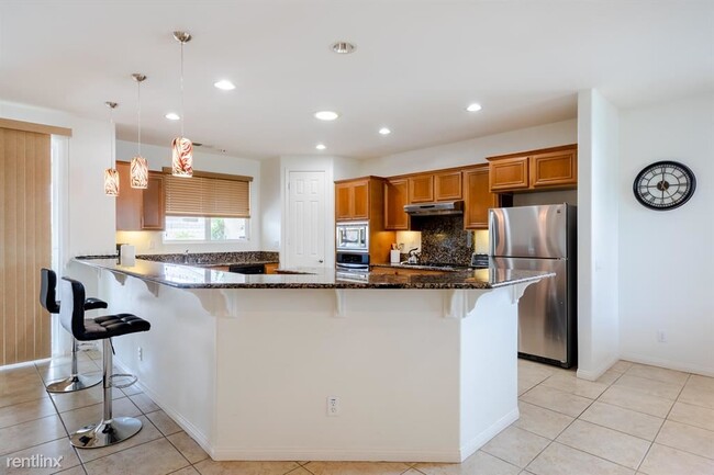 Building Photo - 3 br, 2 bath House - 83673 Himilaya Dr