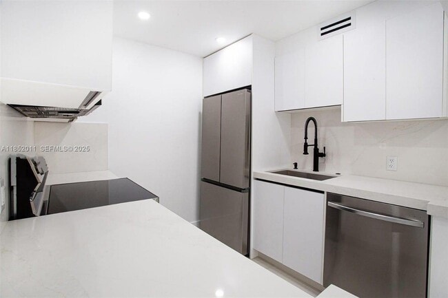 Foto del edificio - 13250 SW 7th Ct