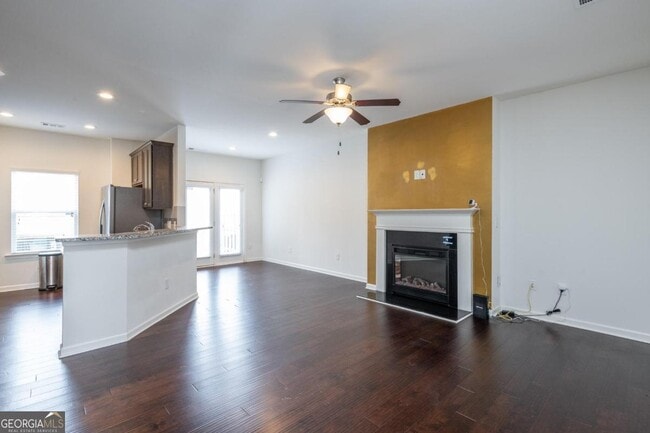 Building Photo - 5068 Longview Walk