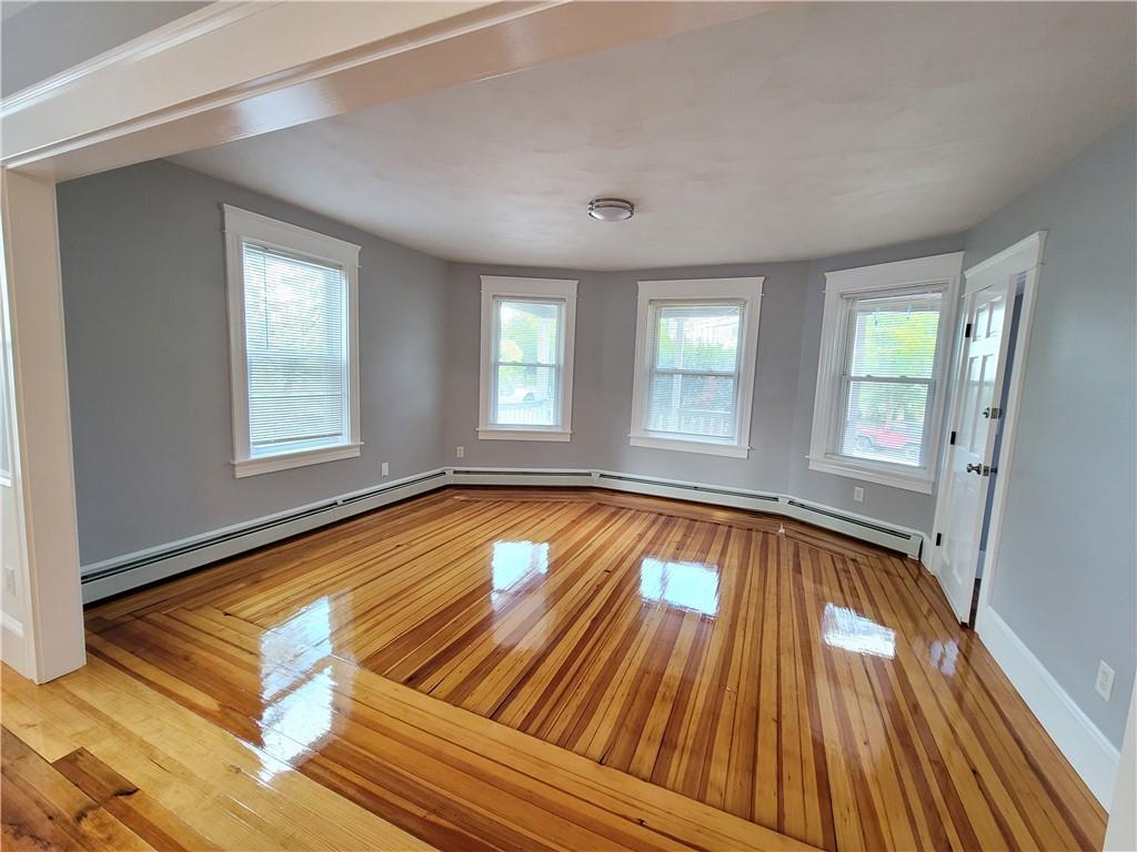Primary Photo - 493 West Ave