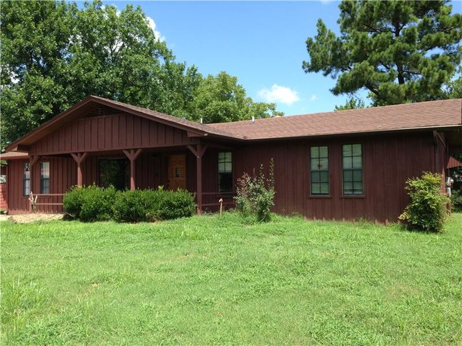 Building Photo - 1406 E Utah Ranch Rd