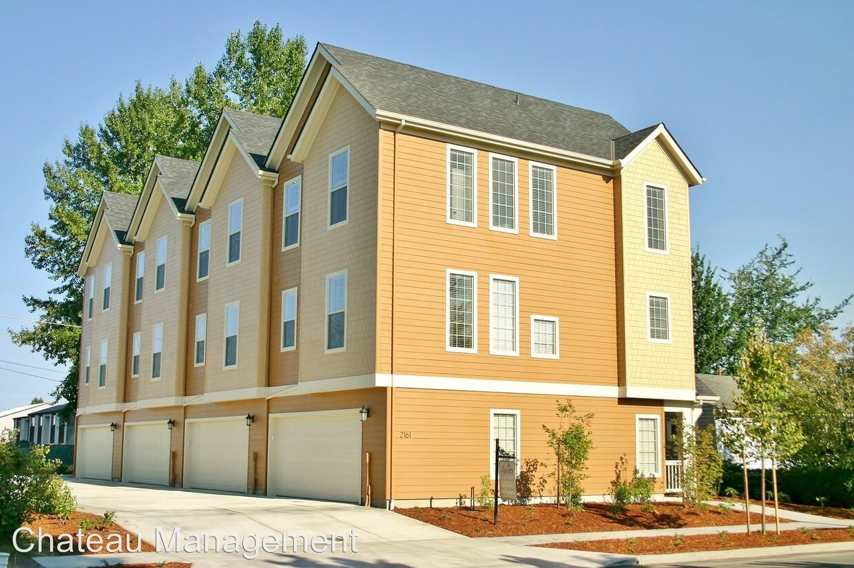 Foto principal - 2161 NW Janssen St